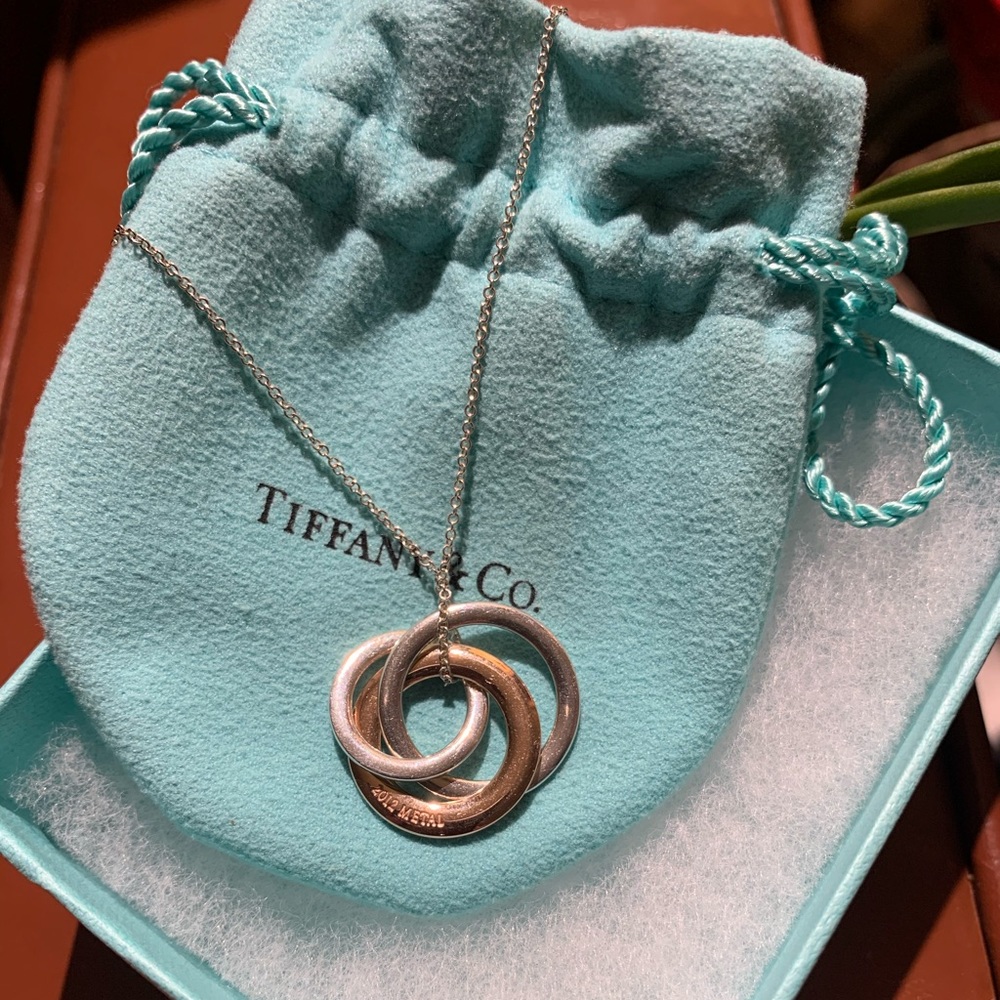Tiffany & Co. Interlocking circle necklace